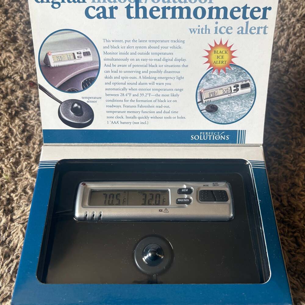 Perfect Solutions Digital Car Thermometer with Ice Alert - New In Box